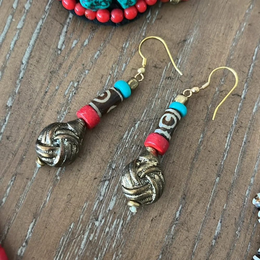 Bajalia Faux Coral Turquoise & Brass Necklace Bracelet Earrings - Picture 3 of 9